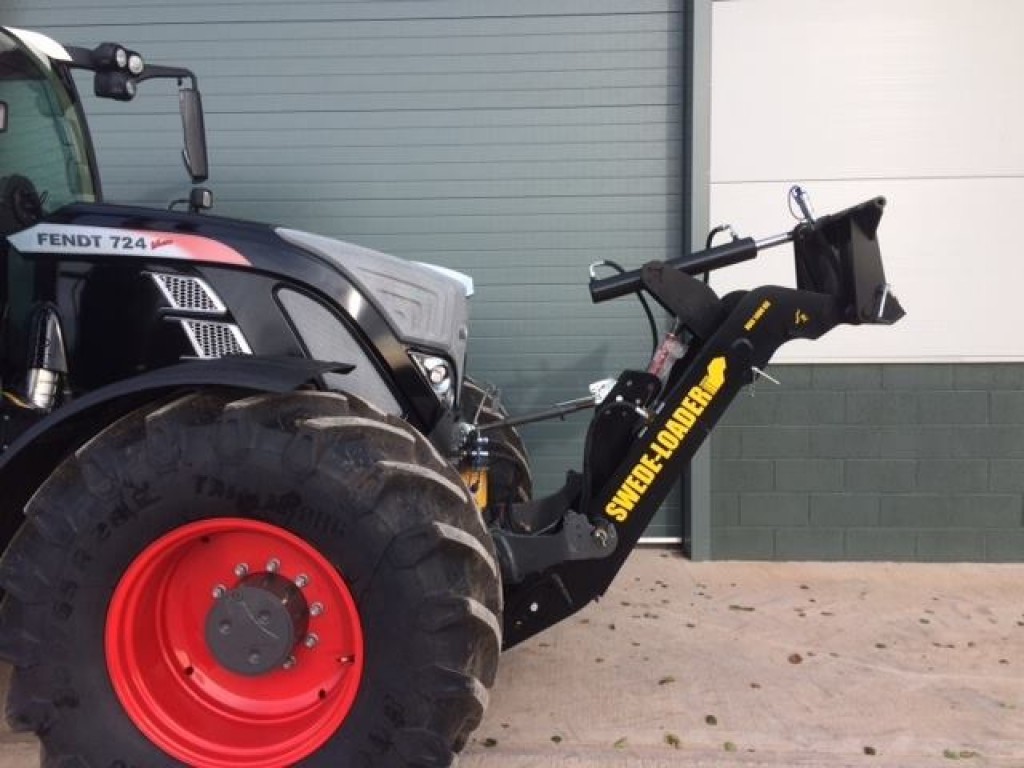new Swedeloader linkage mounted loader, Euro carriage, self levelling, third service