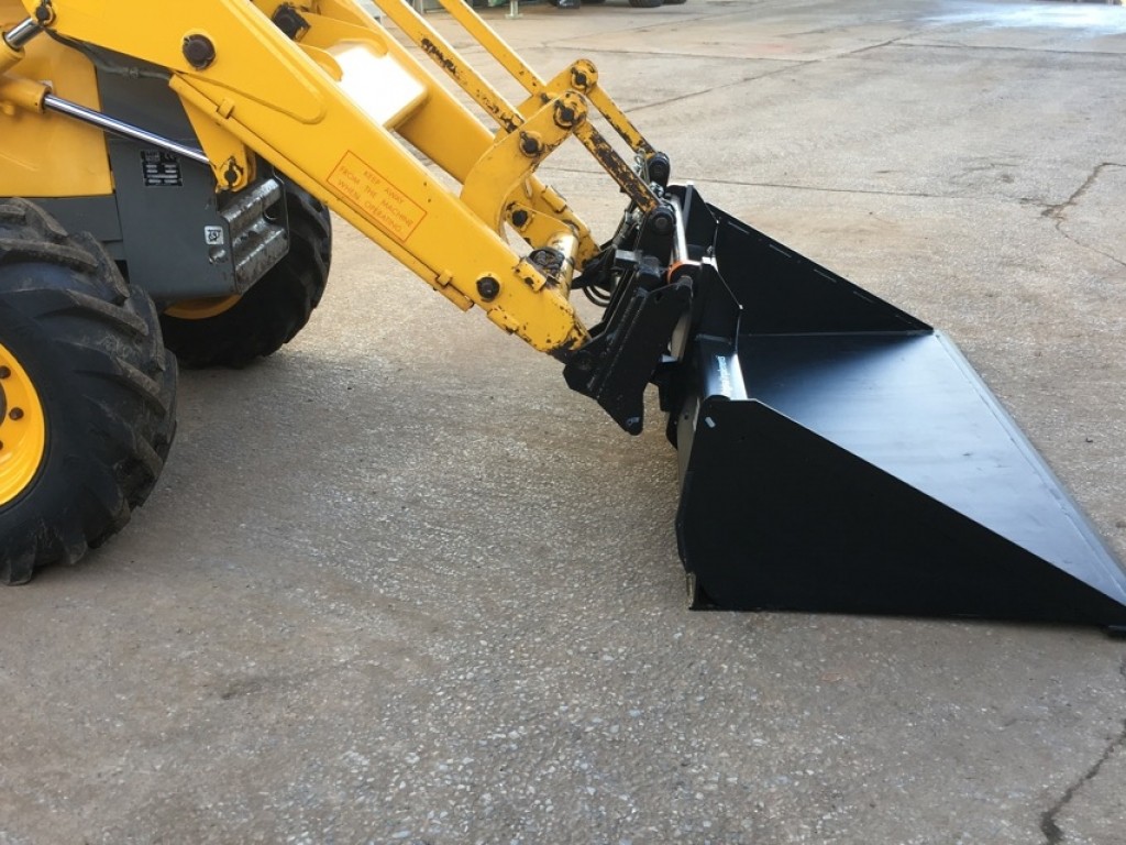 new Quicke Alo 220 Grading high visibility bucket, Euro brackets