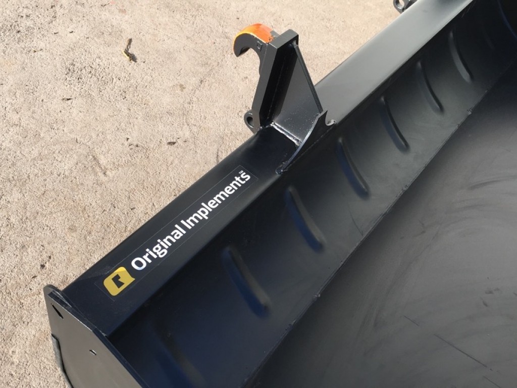 new Quicke Alo 220 Grading high visibility bucket, Euro brackets