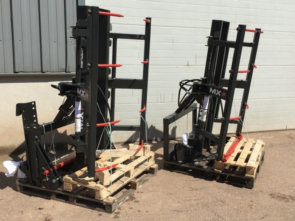 new MX Manubal V500 bale handler, floating bottom tine kit