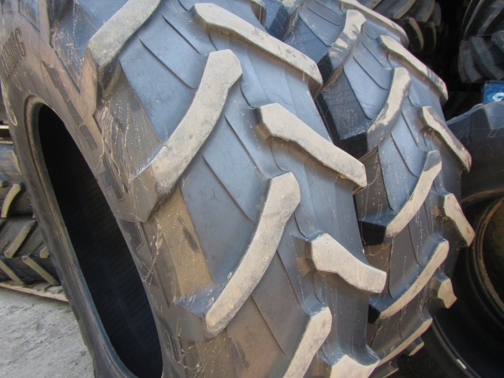 2x 20.8/42 60% + 16.9/30 30% Trelleborg tyres