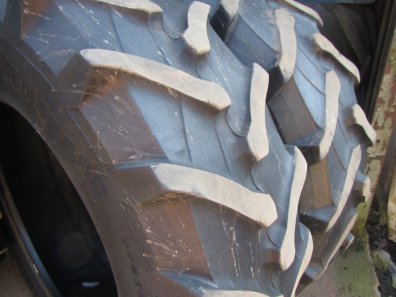 2x 20.8/42 60% + 16.9/30 30% Trelleborg tyres