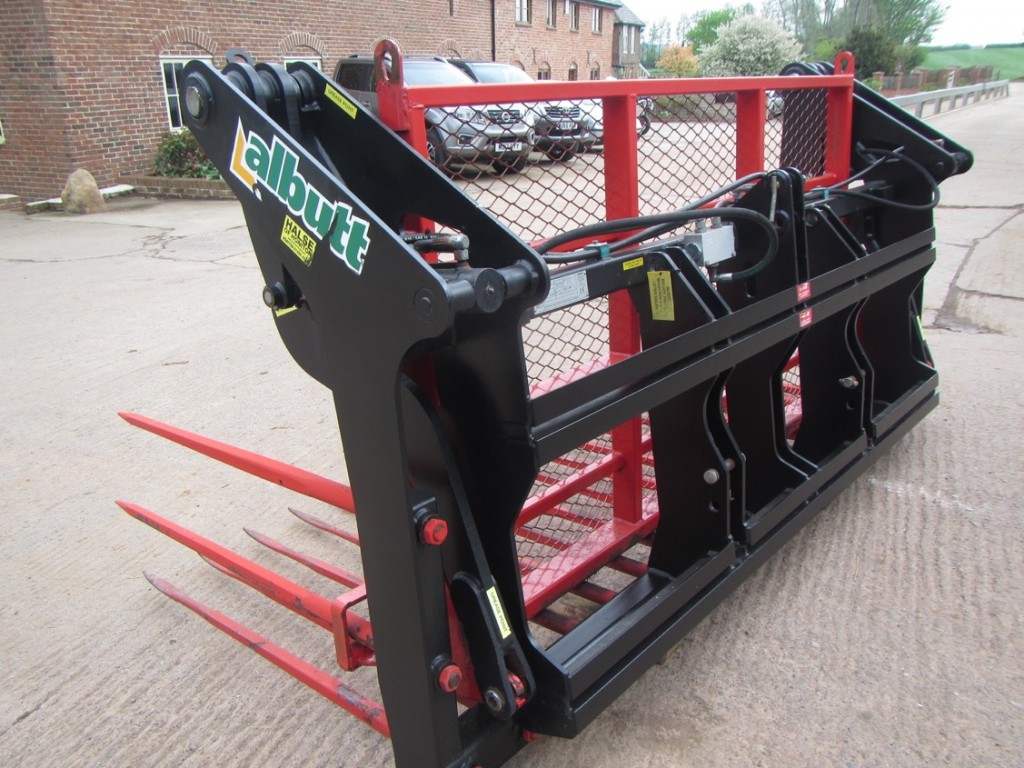 Albutt push off buck rack, as new, Kvernland tines