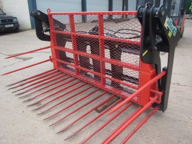 Albutt push off buck rack, as new, Kvernland tines