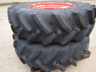 2x 16.9/30 Goodyear Super Traction Radial tyres 95%, fitted to  Fendt wheels