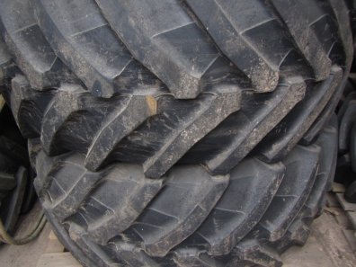 2x 650/65/38 Trelleborg tyres 40%, fitted to Fendt wheels