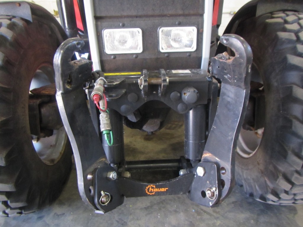 Hauer front linkage to fit Massey Ferguson 6190, 4.8 Ton lifting capacity, 1x front pipe kit