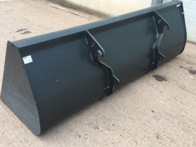 MX BRU225, 7ft wide general purpose bucket, Euro brackets