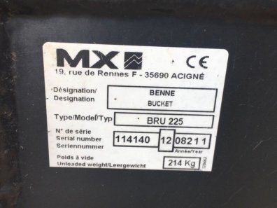MX BRU225, 7ft wide general purpose bucket, Euro brackets