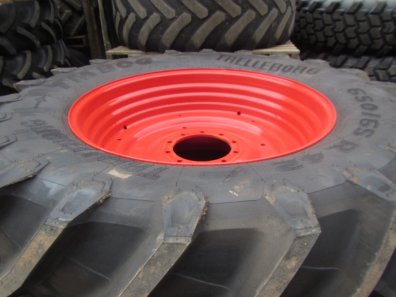 2x 650/65/42 + 2x 540/65/30 Trelleborg tyres 99%, fitted to Fendt rims