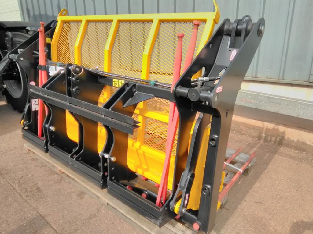 Quicke 245 Silopush, new, 3 point linkage frame, forged tines, 2.45m working width