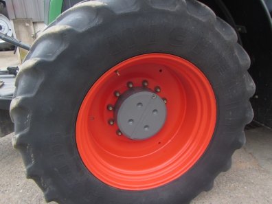 2x 650/85/38 60% + 2x 600/65/34 35% tyres, fitted to 900 series Fendt rims