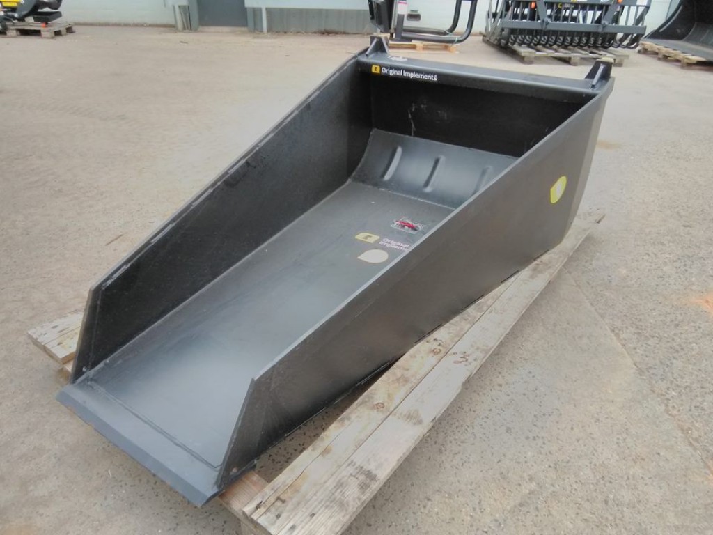 Quicke 200PC funnel/bagging bucket, 2 meters wide, Euro hooks