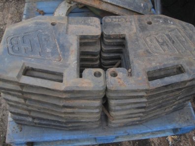 16 x 40 kg JCB Fastrac front weights