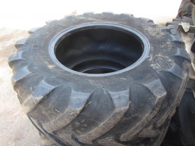 2x 460/70/24 (17.5/24) tyres 20%