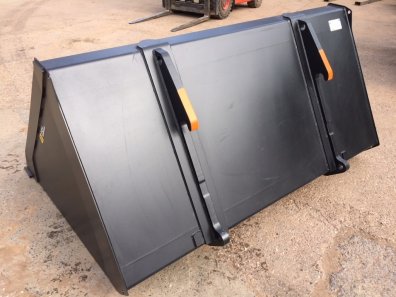 new Quicke 2023HDX bucket, JCB Q-fit brackets, 7ft 6" wide, this bucket will hold approx 1450kg of wheat