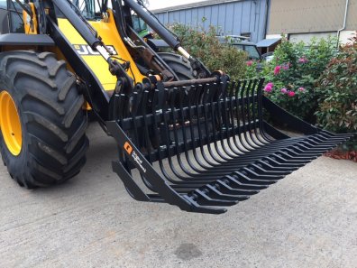 new Quicke 230 Stone fork, 2.3 meters wide, JCB/Volvo BM brackets