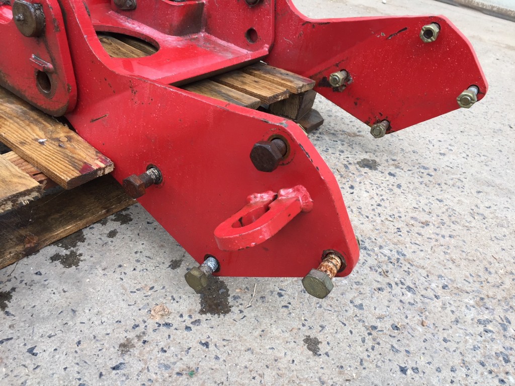 Case front linkage, removed from 5150 tractor, little use