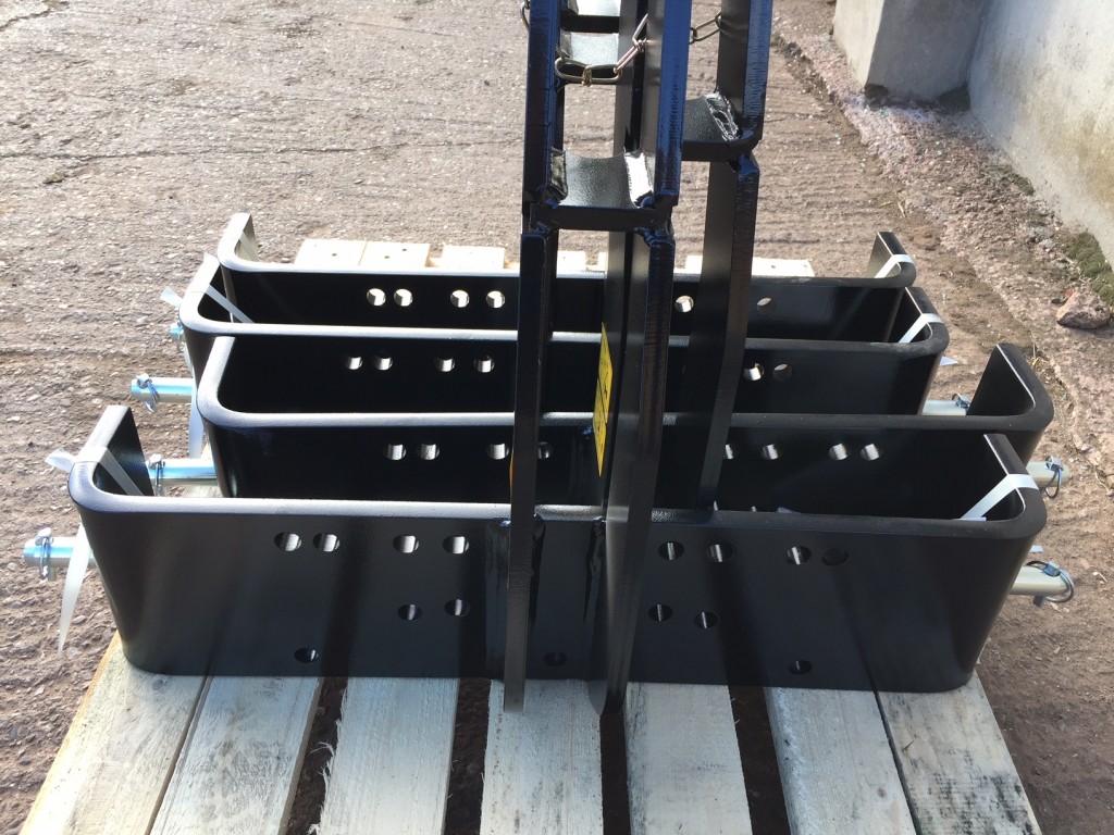 Zuidberg front linkage weight frame carriers to fit New Holland and Case weight blocks