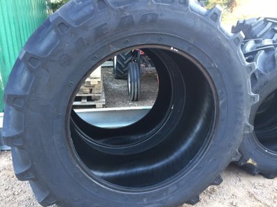 2x 650/65/42 + 2x 540/65/30 new Leao tyres