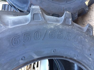 2x 650/65/42 + 2x 540/65/30 new Leao tyres