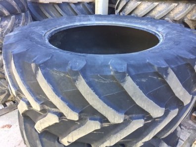 2x 650/65/42 + 2x 540/65/30 Trelleborg tyres 25-30%