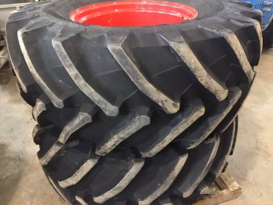 2x 650/75/38 + 2x 600/65/28 Trelleborg 95% tyres, fitted to Fendt 700 series rims