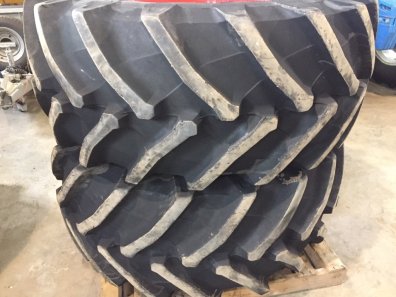2x 650/75/38 + 2x 600/65/28 Trelleborg 95% tyres, fitted to Fendt 700 series rims