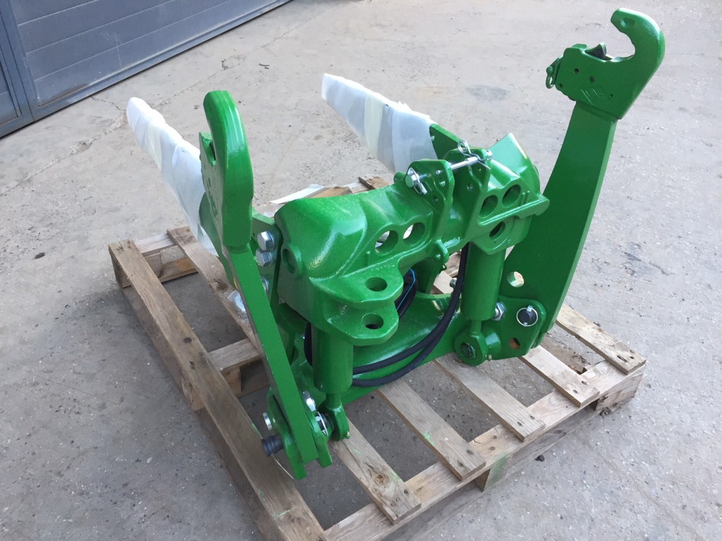 Zuidberg 3.2 ton linkage, to fit 4 cylinder John deere R/M series tractor