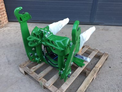 Zuidberg 3.2 ton linkage, to fit 4 cylinder John deere R/M series tractor