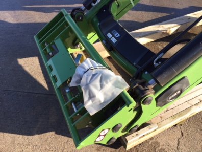 Quicke Q66 loader boom, new, Euro/Trima carriage, soft ride, third service, Fendt nature green