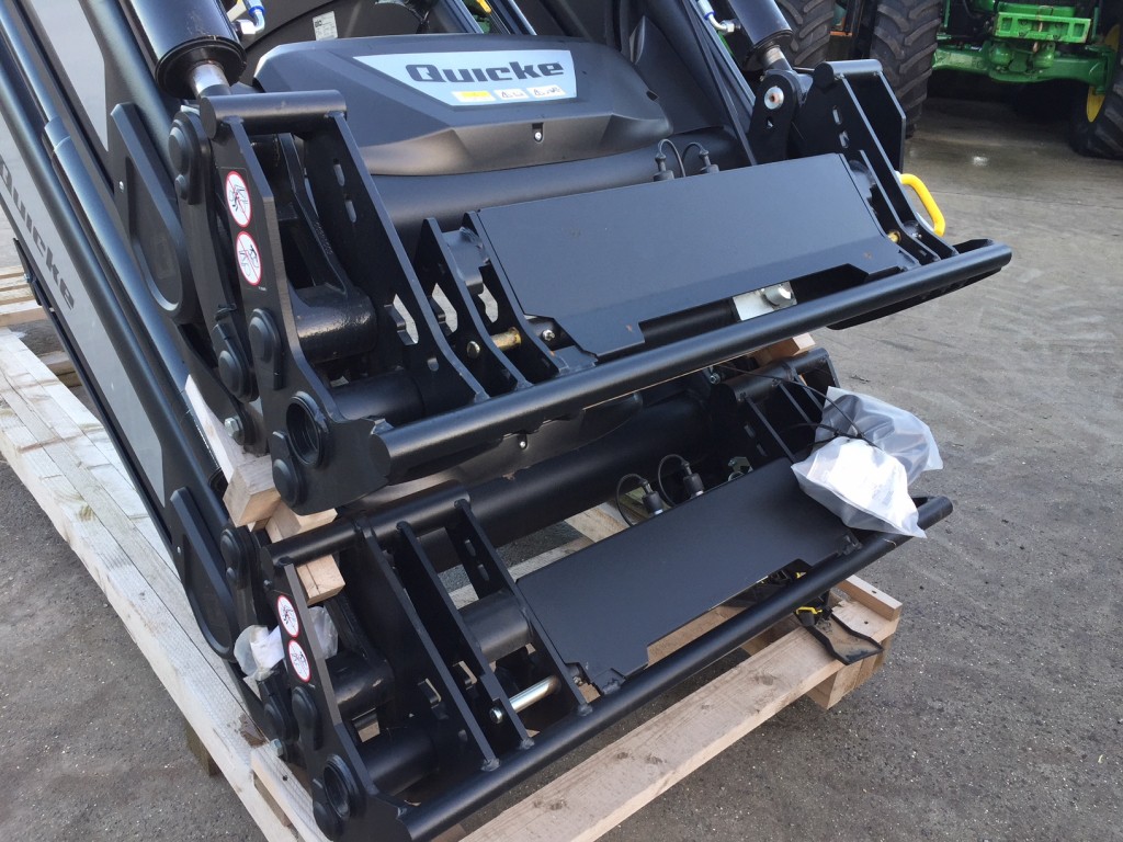 new Quicke 6M loader boom, euro/Trima carriage, soft ride suspension, third service, this boom is similar to the Quicke Q66, available with lights and on board weighing