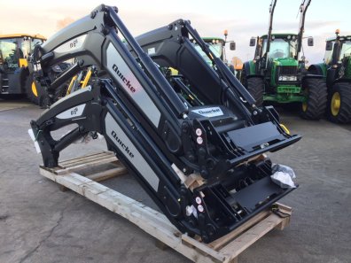new Quicke 6M loader boom, euro/Trima carriage, soft ride suspension, third service, this boom is similar to the Quicke Q66, available with lights and on board weighing