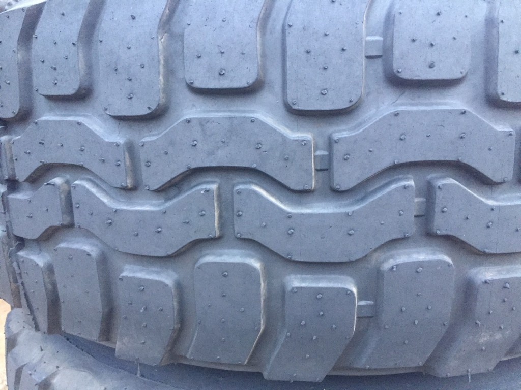 5x 385/65/22.5 new tyres fitted to new 10 stud wheels