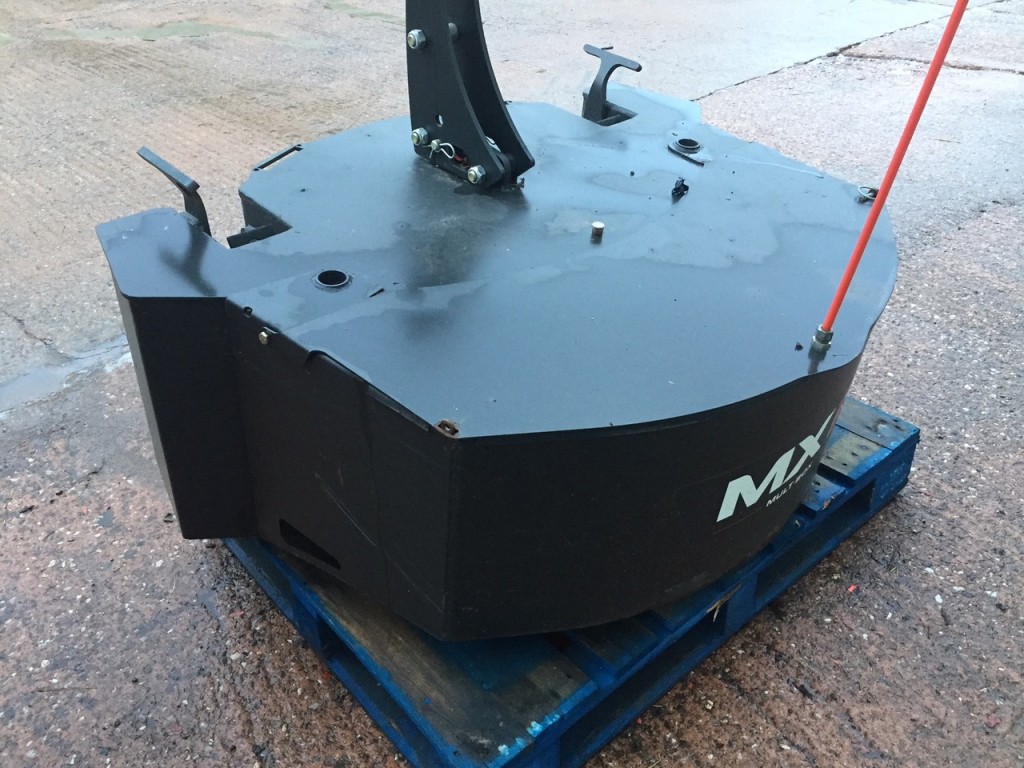 MX 1,200kg front weight with detachable toolbox