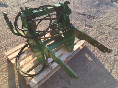 Laforge front linkage, to fit 6 cyl 6000/6010 John Deere tractor, 2.5 ton lift