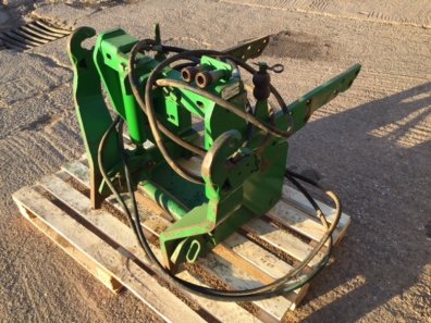 Laforge front linkage, to fit 6 cyl 6000/6010 John Deere tractor, 2.5 ton lift