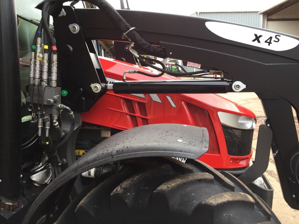 Quicke X4S loader, new and unused, Massey Ferguson brackets and valve, soft ride, Euro carriage