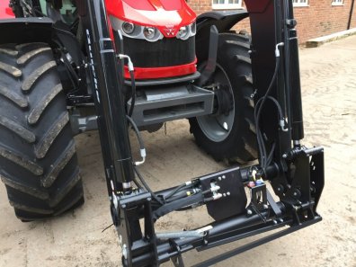 Quicke X4S loader, new and unused, Massey Ferguson brackets and valve, soft ride, Euro carriage