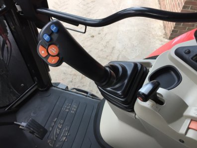 Quicke X4S loader, new and unused, Massey Ferguson brackets and valve, soft ride, Euro carriage