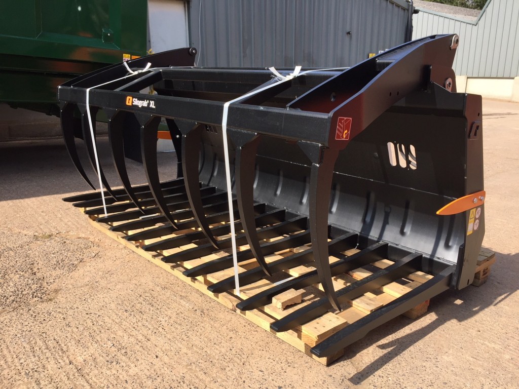 Quicke 250 Silograb XL, 8ft wide, profile cut tines, choice of brackets