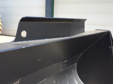 Quicke 270HDXL bucket, 9ft wide, spill guard, choice of brackets, compatible with bolt on cutting edge, this bucket will hold approx 1850kg of wheat