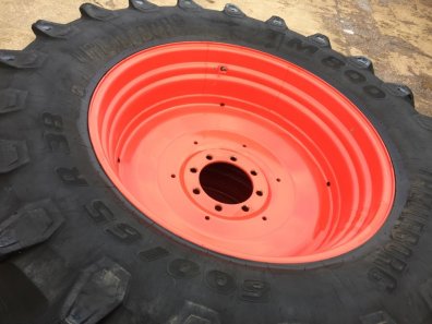 2x 600/65/38 35% hhh 2x 480/65/28 30% Trelleborg tyres, fitted to Fendt 514 wheels