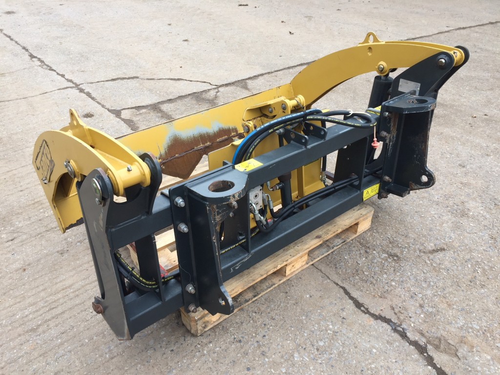 Tanco 173 bale shear, 2014, Bolt on Pin and cone brackets, Max bale size 1.3m ? 1.7m