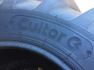 2x 16.9/24 Cultor tyres 95%