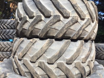 2x 650/65/42 + 2x 540/65/30 Trelleborg tyres 25%