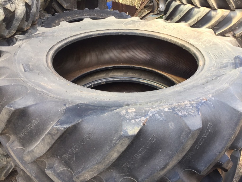 2x 16.9/34 Goodyear Super Traction Radial tyres 70%