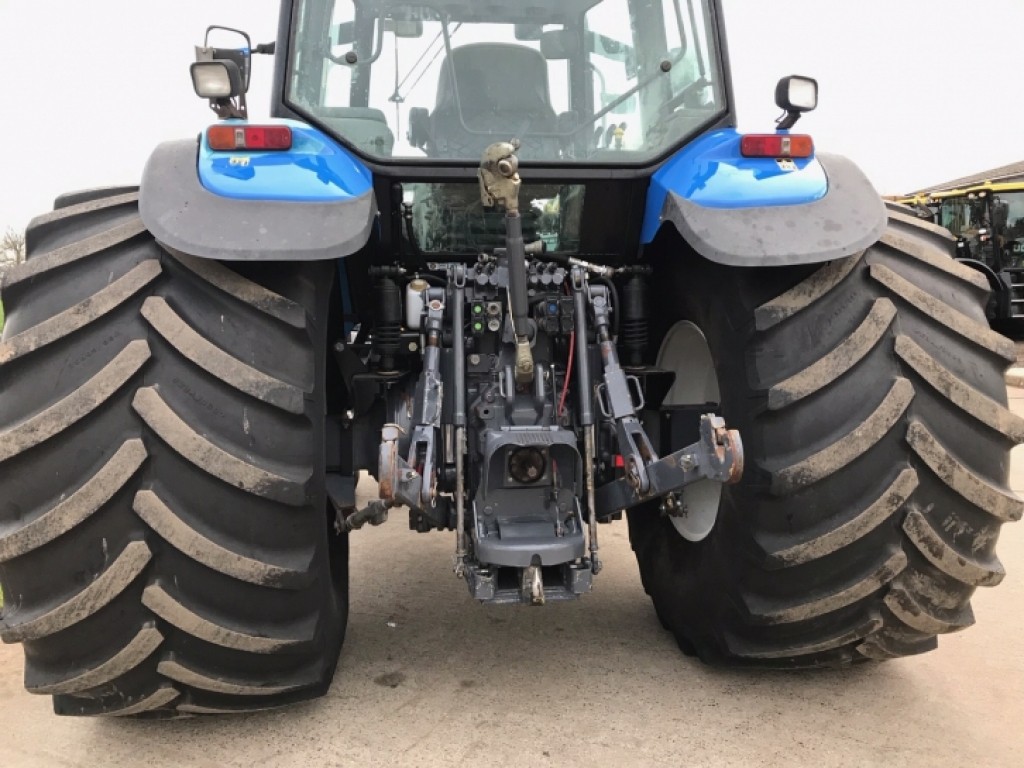 2x 800/65/32 + 2x 600/65/28 Goodyear tyres fitted to solid centre rims, to fit Case and New Holland tractors
