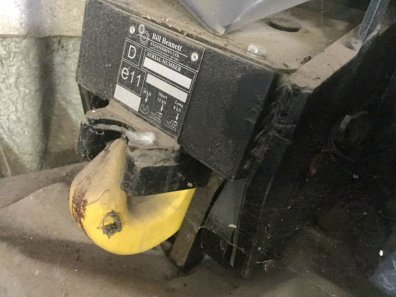 Deutz pick up hitch to fit Agrotron 135 tractor, new, Bill Bennet push out type
