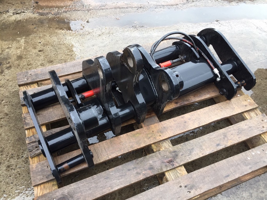 JCB 525-60 Euro carriage with hydraulic locking and pallet forks, new and unused